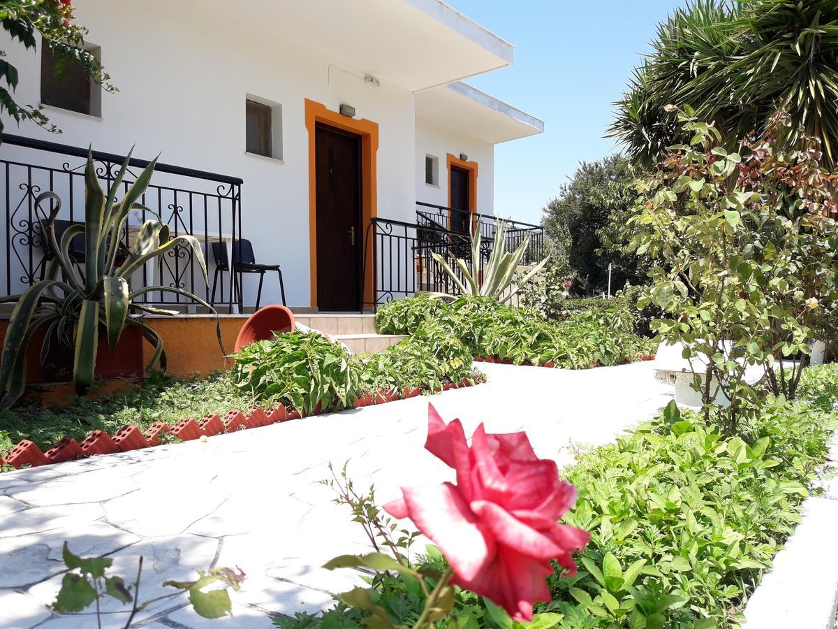 Studios Dimitris Punta Ngoại thất bức ảnh